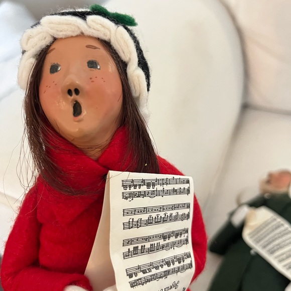 Traditional Assorted Caroler’s by By Byers’ Choice Ltd. - Picture 6 of 10